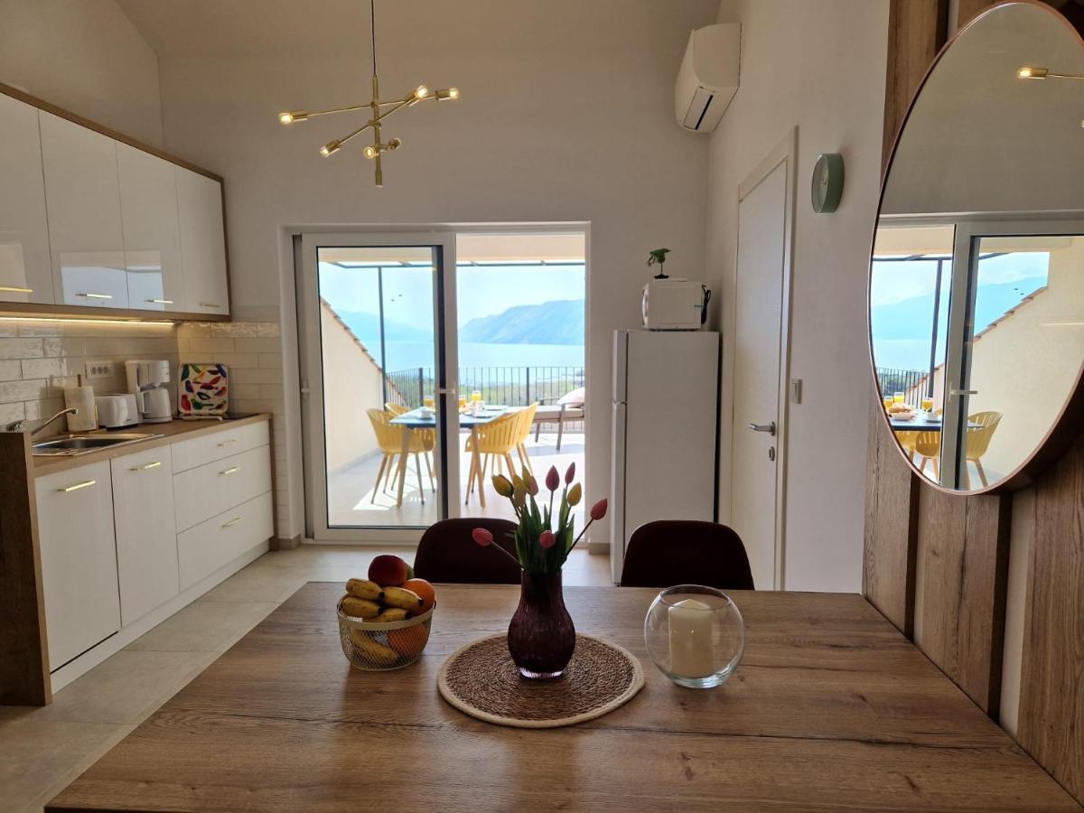Haus Mit Meerblick Lopar