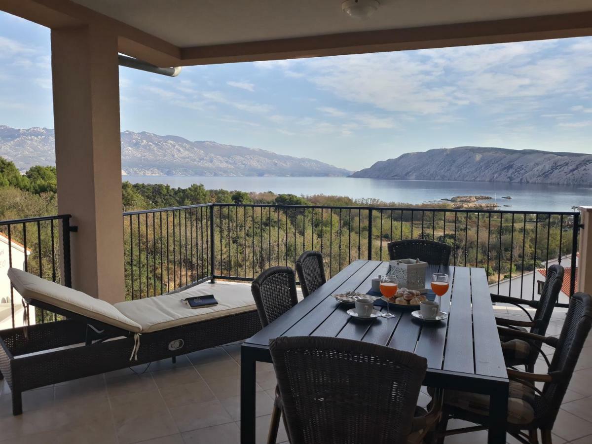 Haus Mit Meerblick Lopar
