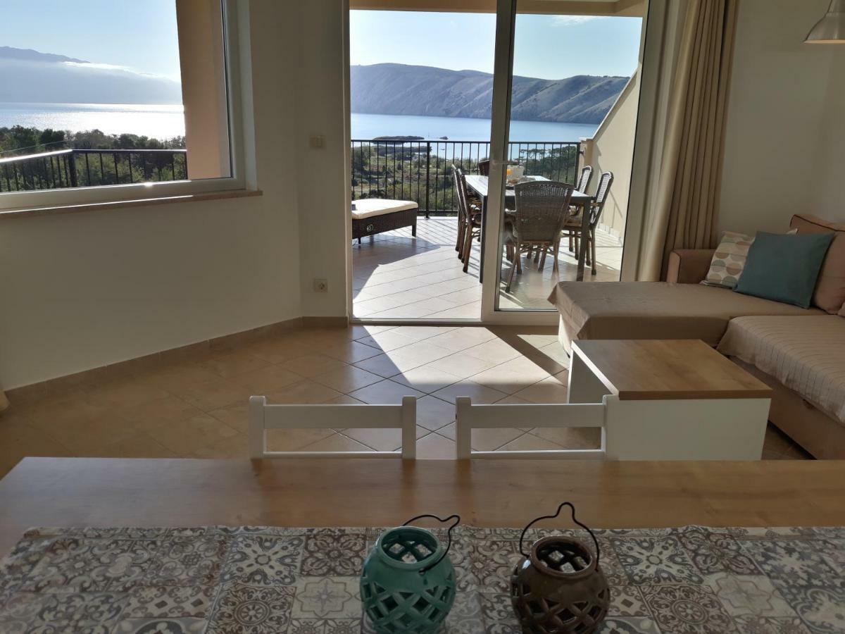 Haus Mit Meerblick Lopar